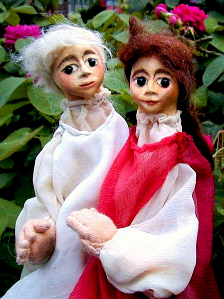 Schneeweißchen und Rosenrot