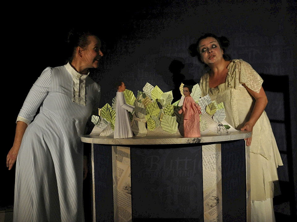 Die Grimmschwestern - schräge Märchen quergebürstet