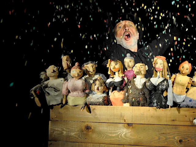 Szenenfoto aus: Macbeth, Puppentheater Gugelhupf