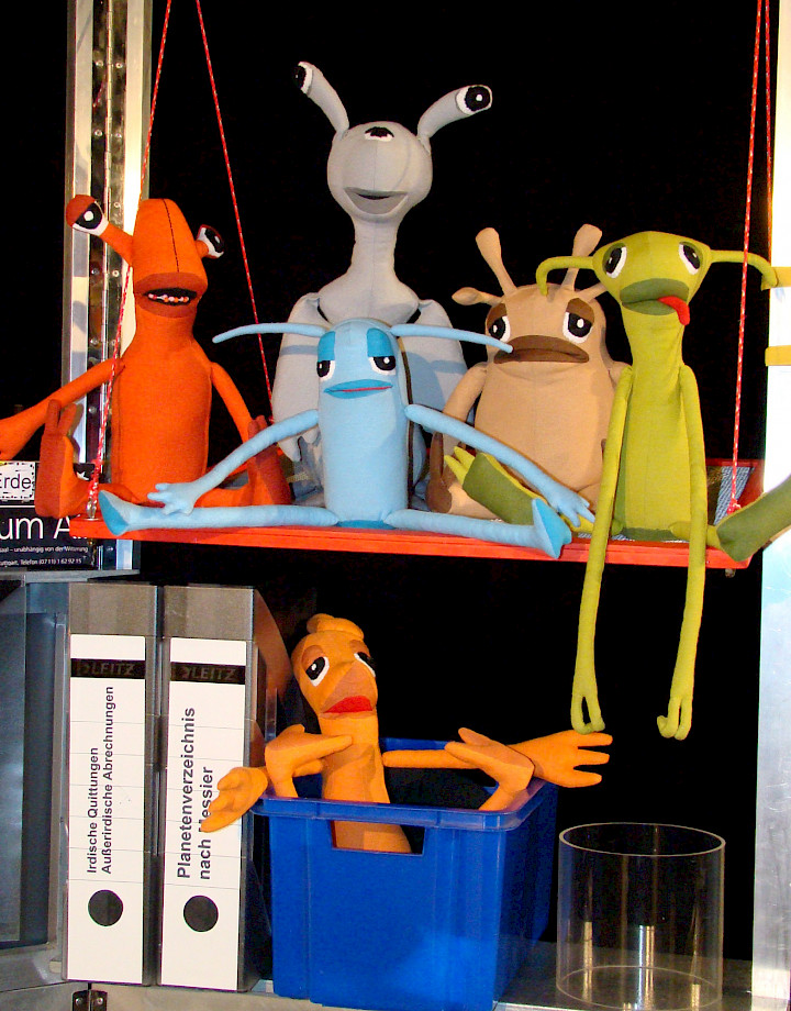 ALLES AUSSER IRDISCH