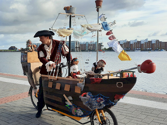 Szenenfoto: Die Rollende Piratenkogge