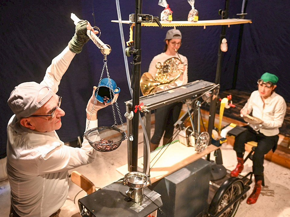 Raus aus der Konserve - out of the can